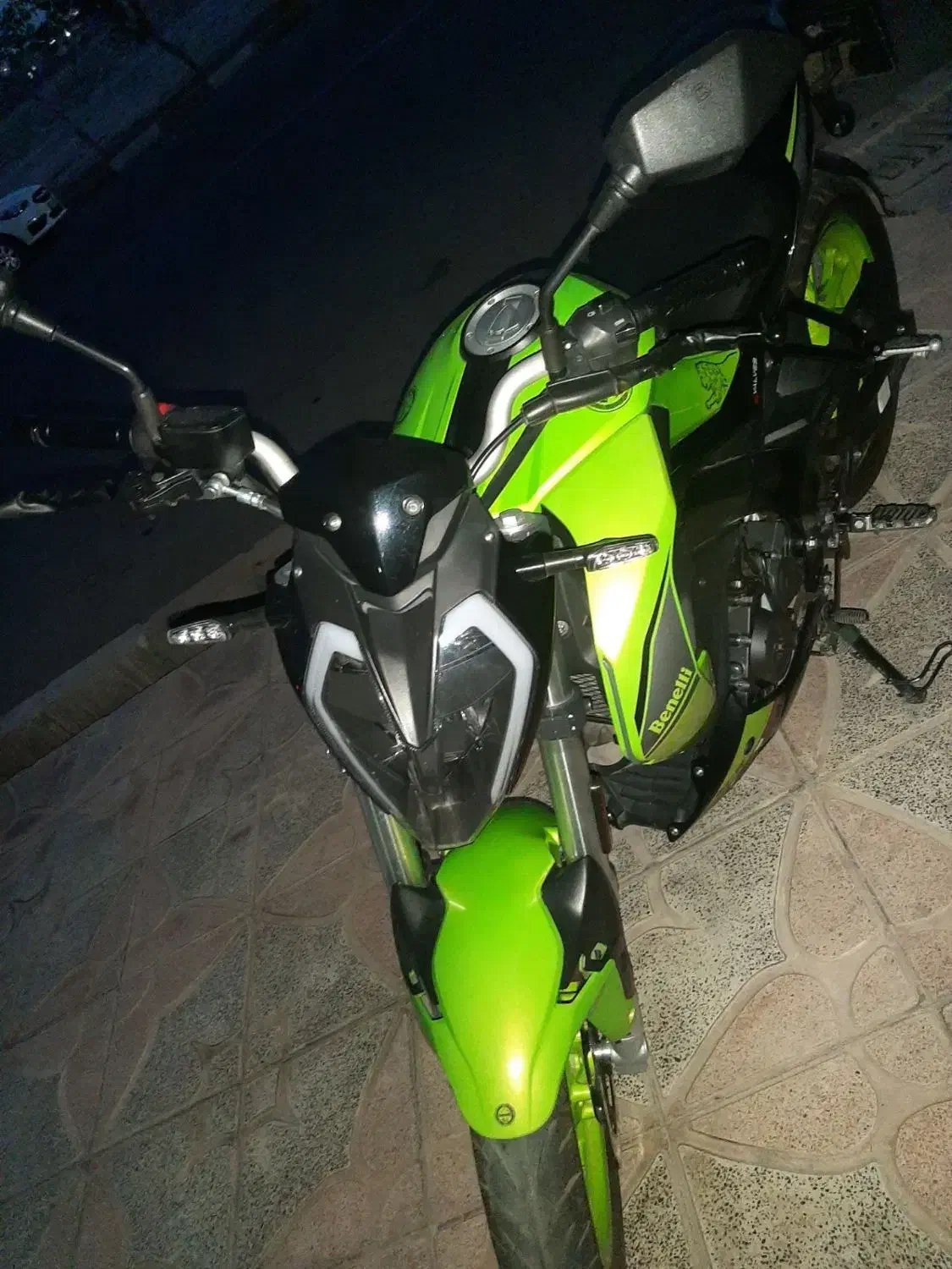 بنلی ۱۸۰s|موتورسیکلت|گلستان (تهران), |دیوار