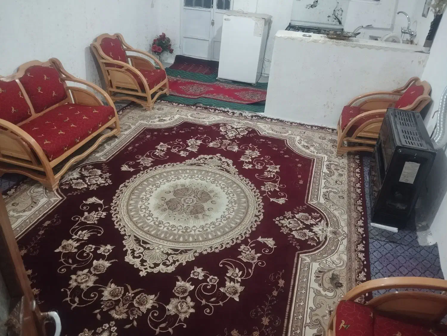 منزل مبله یک خوابه بلوار مدرس جهت مجرد و خانواده|اجارهٔ کوتاه‌مدت آپارتمان و سوئیت|شیراز, منطقه هوایی شهید دوران|دیوار