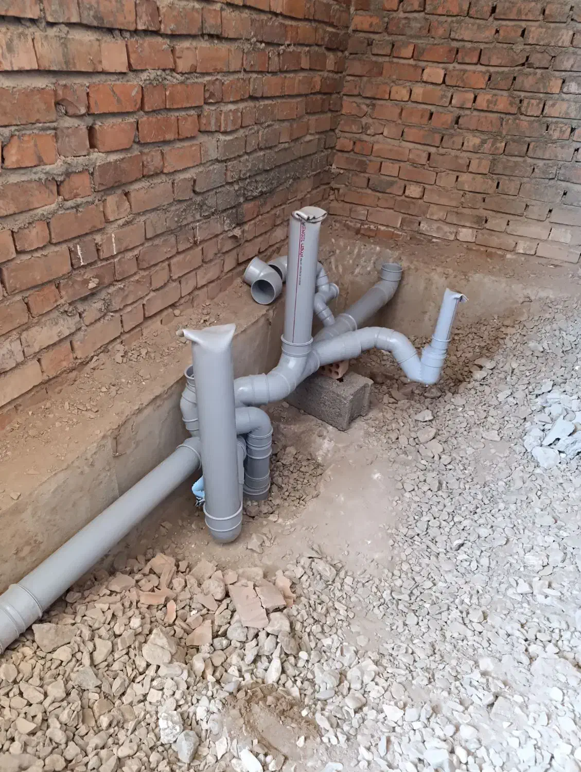 لوله کشی به صورت حرفه ای وضمانتی|خدمات پیشه و مهارت|زرند, |دیوار