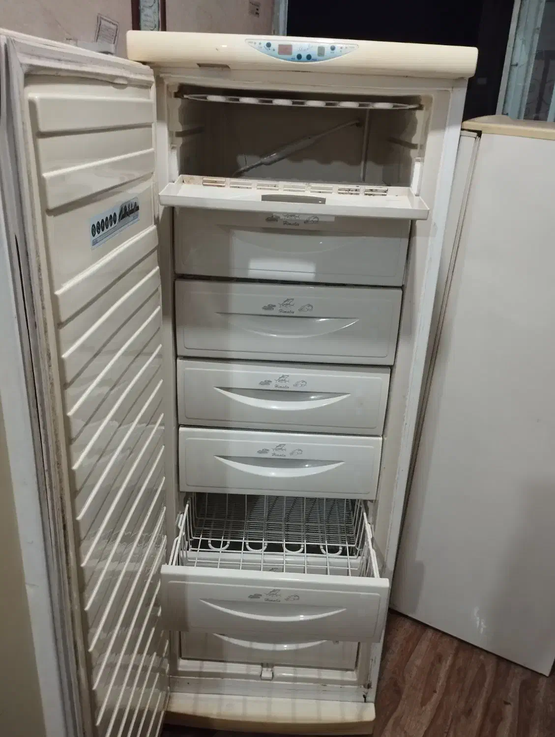 فریزر8کشوهیمالیادرحدصفرکاملاسالم|یخچال و فریزر|رشت, عینک|دیوار