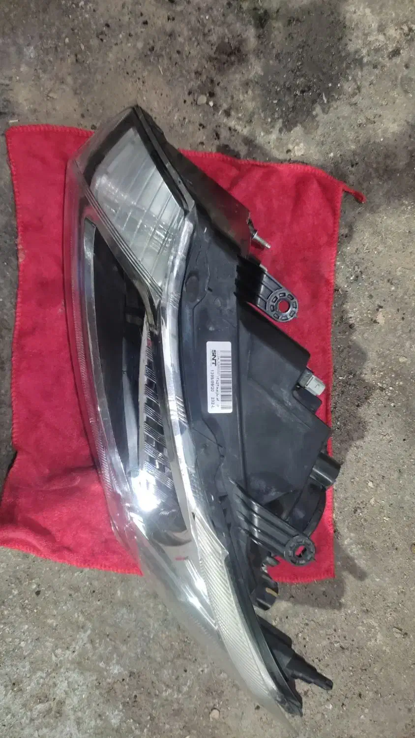 چراغ جلو کوییک ساینا سالم|قطعات یدکی و لوازم جانبی|سمنان, |دیوار