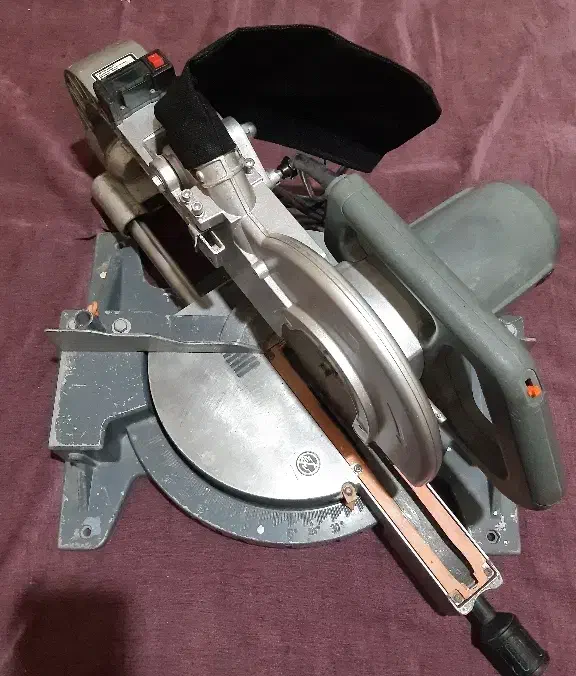 اره فارسی بر استوک اروپایی|ابزارآلات|مشهد, آبکوه|دیوار