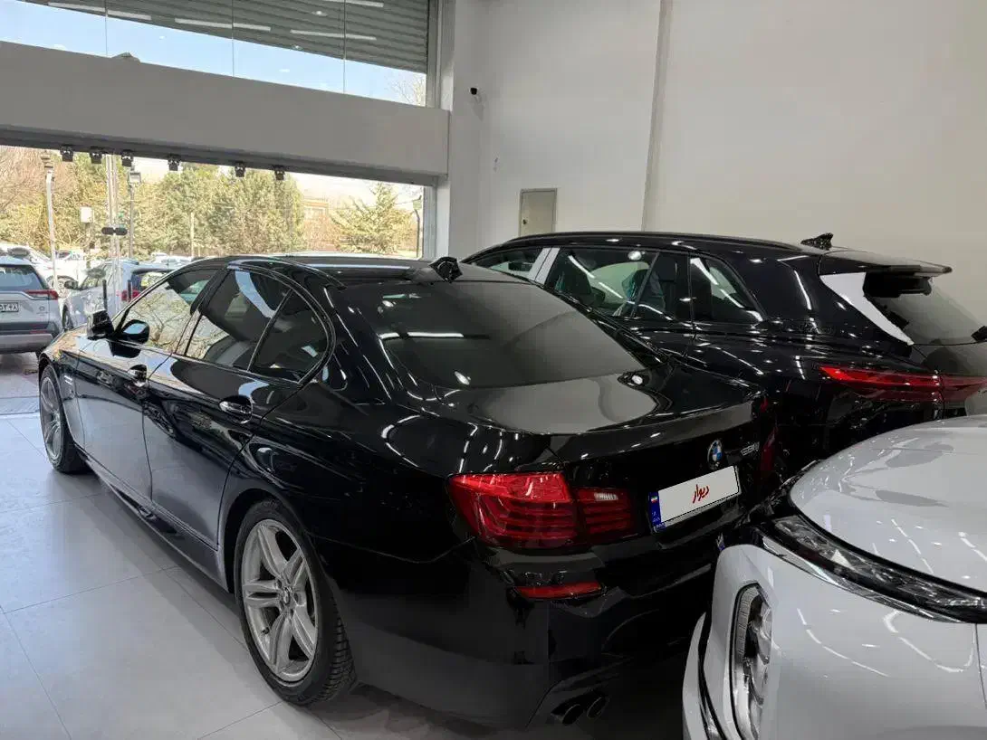 بی ام و۵۲۸|خودرو سواری و وانت|شیراز, فرهنگ شهر|دیوار