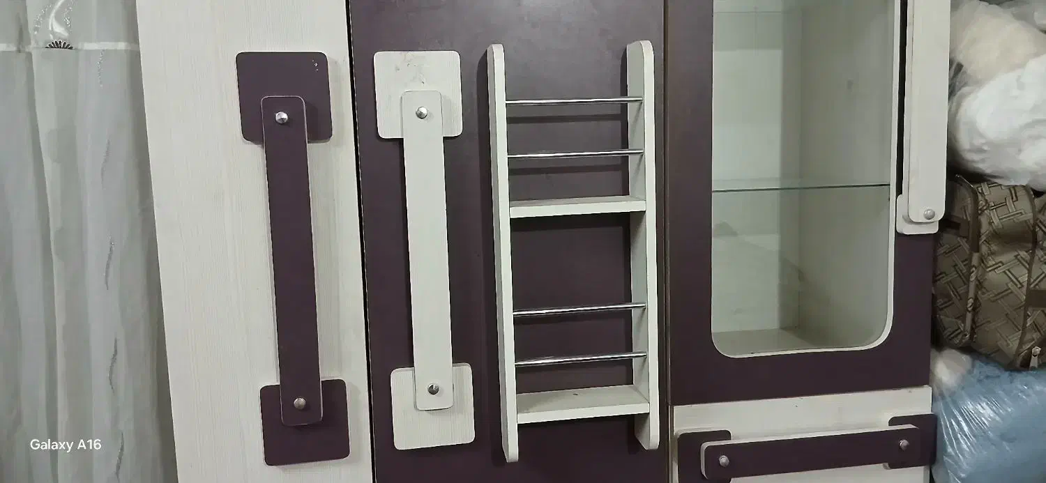 کمد|جاکفشی، کمد، دراور|اصفهان, گرکان|دیوار