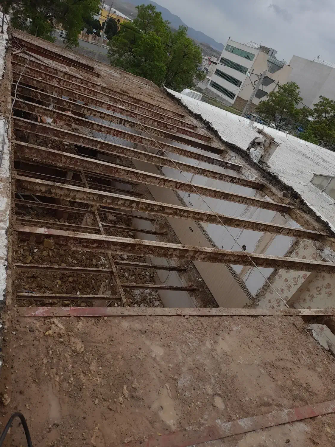 تخریب ساختمان زنگان جزئ کلئ داخلی ودکوراسیون|خدمات پیشه و مهارت|زنجان, |دیوار