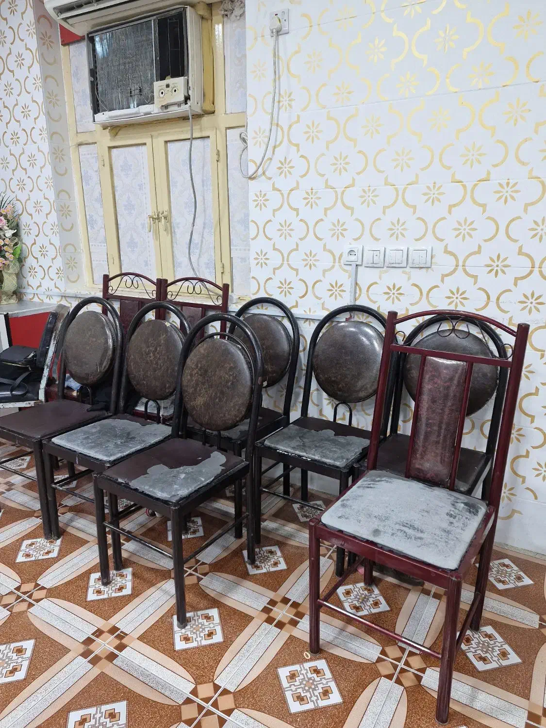 فروش تعدادی صندلی ‌ کارکرده دونه ای ۴۰۰|صندلی و نیمکت|بهبهان, |دیوار