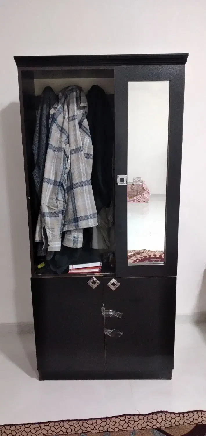 یک عدد جاکفشی|جاکفشی، کمد، دراور|میاندوآب, |دیوار