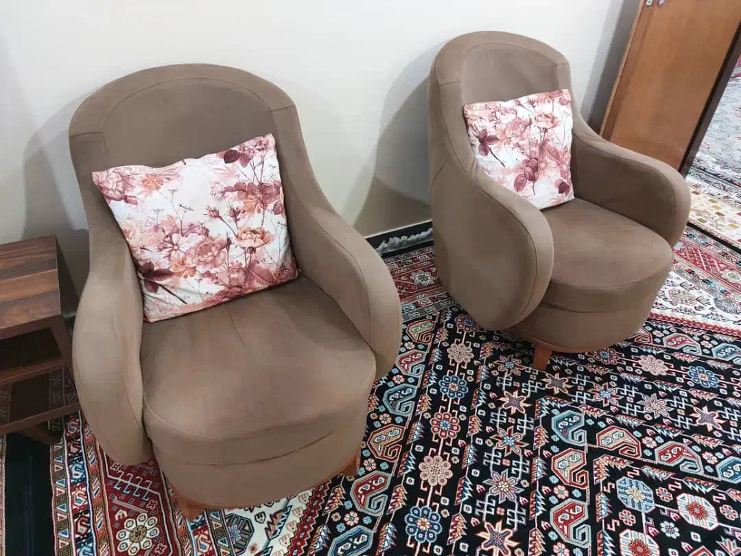 مبل هفت نفره بسیار تمیز|مبلمان خانگی و میز عسلی|اندیمشک, |دیوار