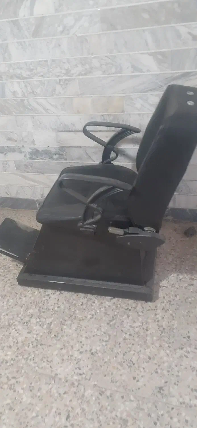 صندلی ارایشگری|آرایشگاه و سالن‌های زیبایی|ماسال, |دیوار