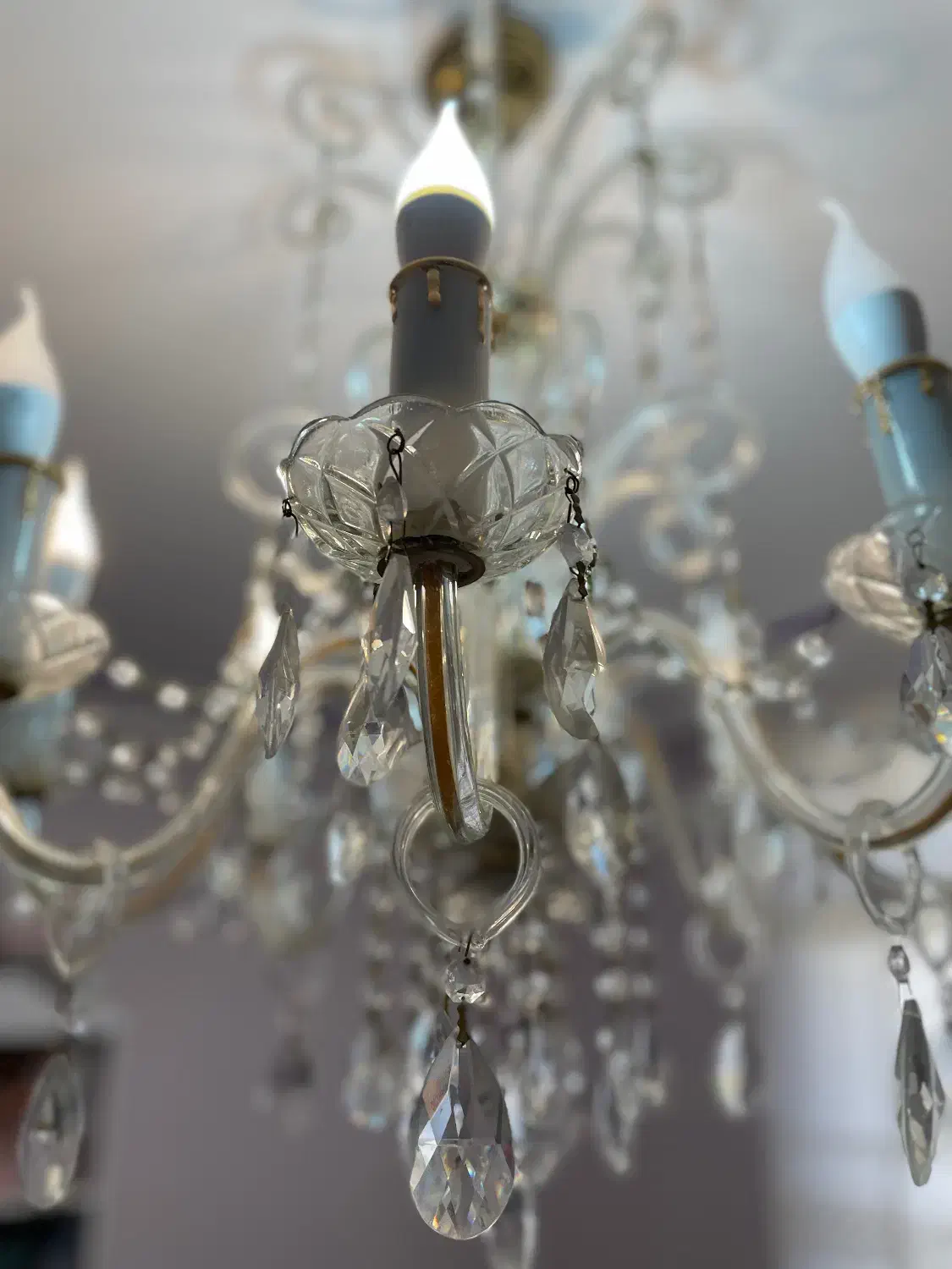 لوستر ۸شاخه کریستالی|لوستر و چراغ آویز|تبریز, |دیوار