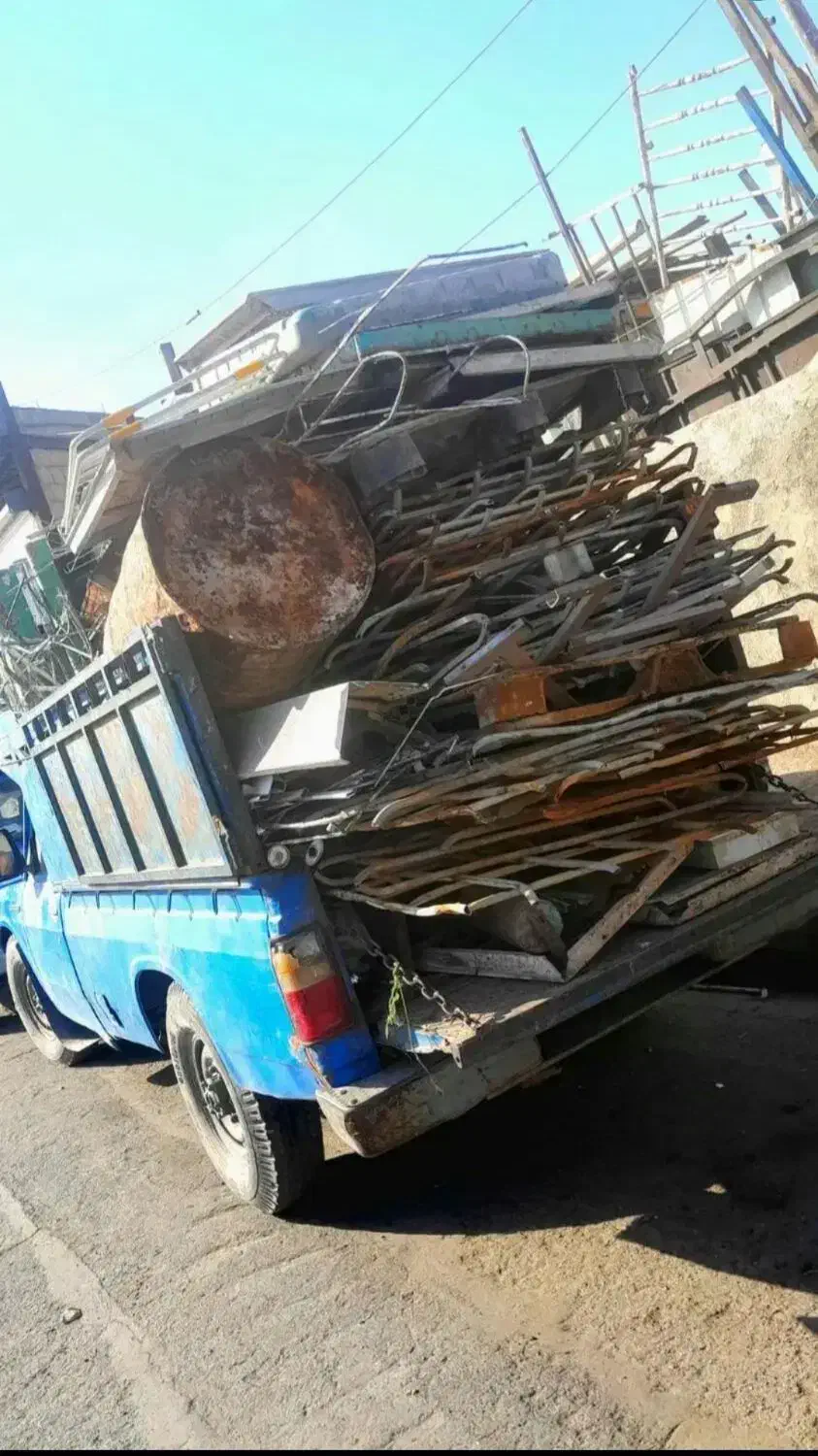 خرید ضایعات آهن وتخریب ساختمان با خاکبرداری|خدمات پیشه و مهارت|بندر گناوه, |دیوار