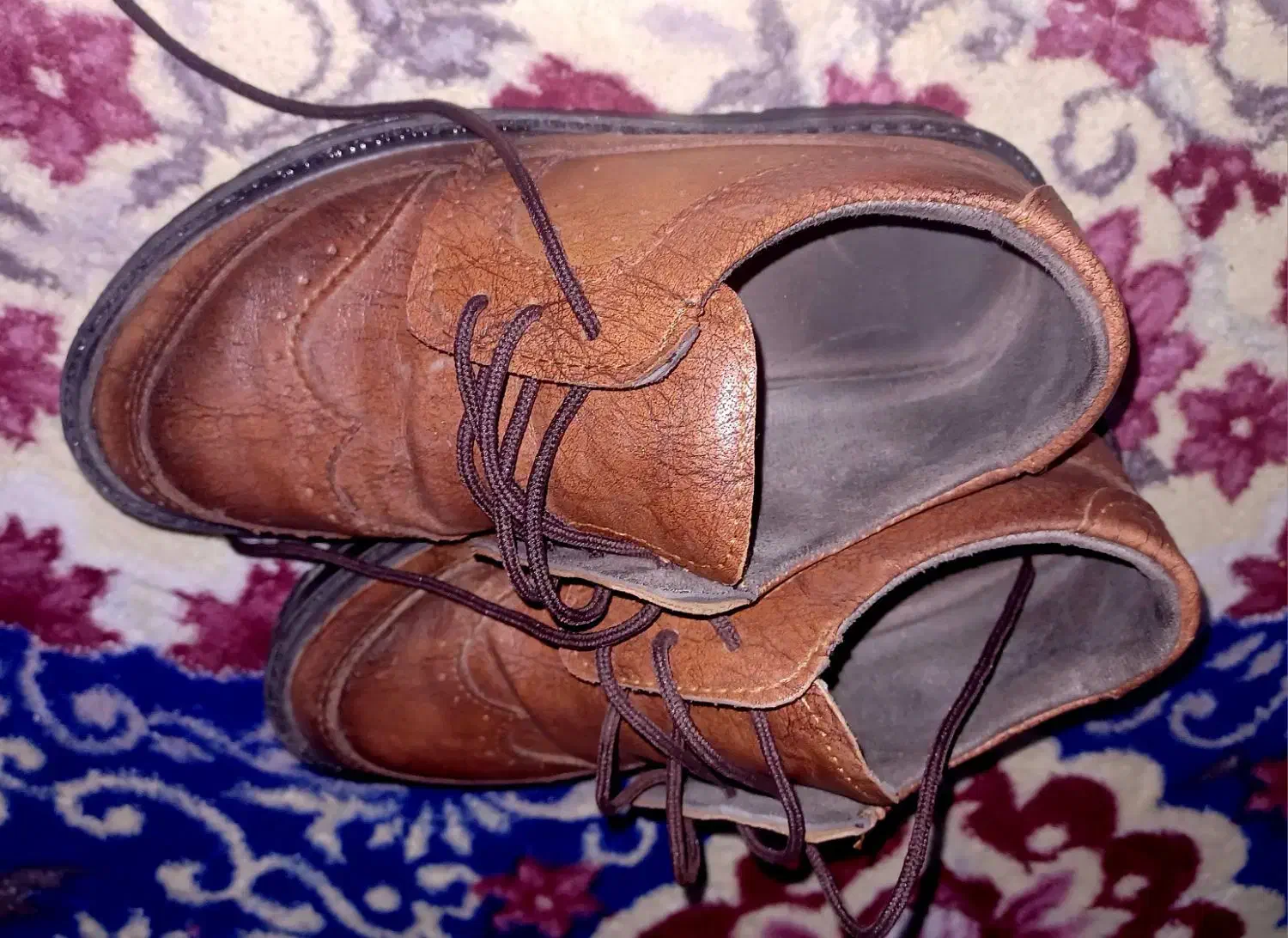 کفش چرم و کیف مدرسه|کیف، کفش، کمربند|شیراز, سهل‌آباد|دیوار
