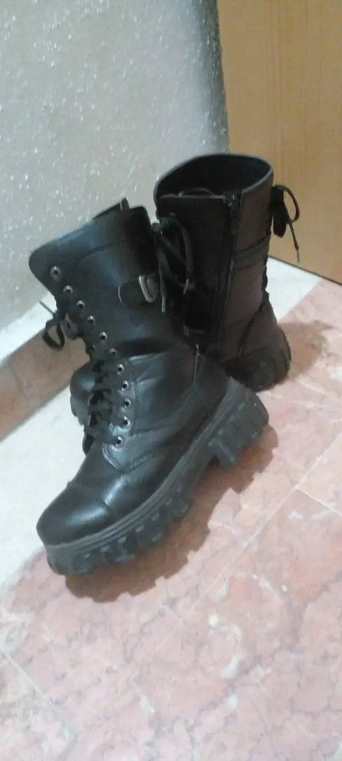 پوتین دخترانه سایز ۳۷و۳۸|کفش و لباس بچه|بندر انزلی, پردیس|دیوار