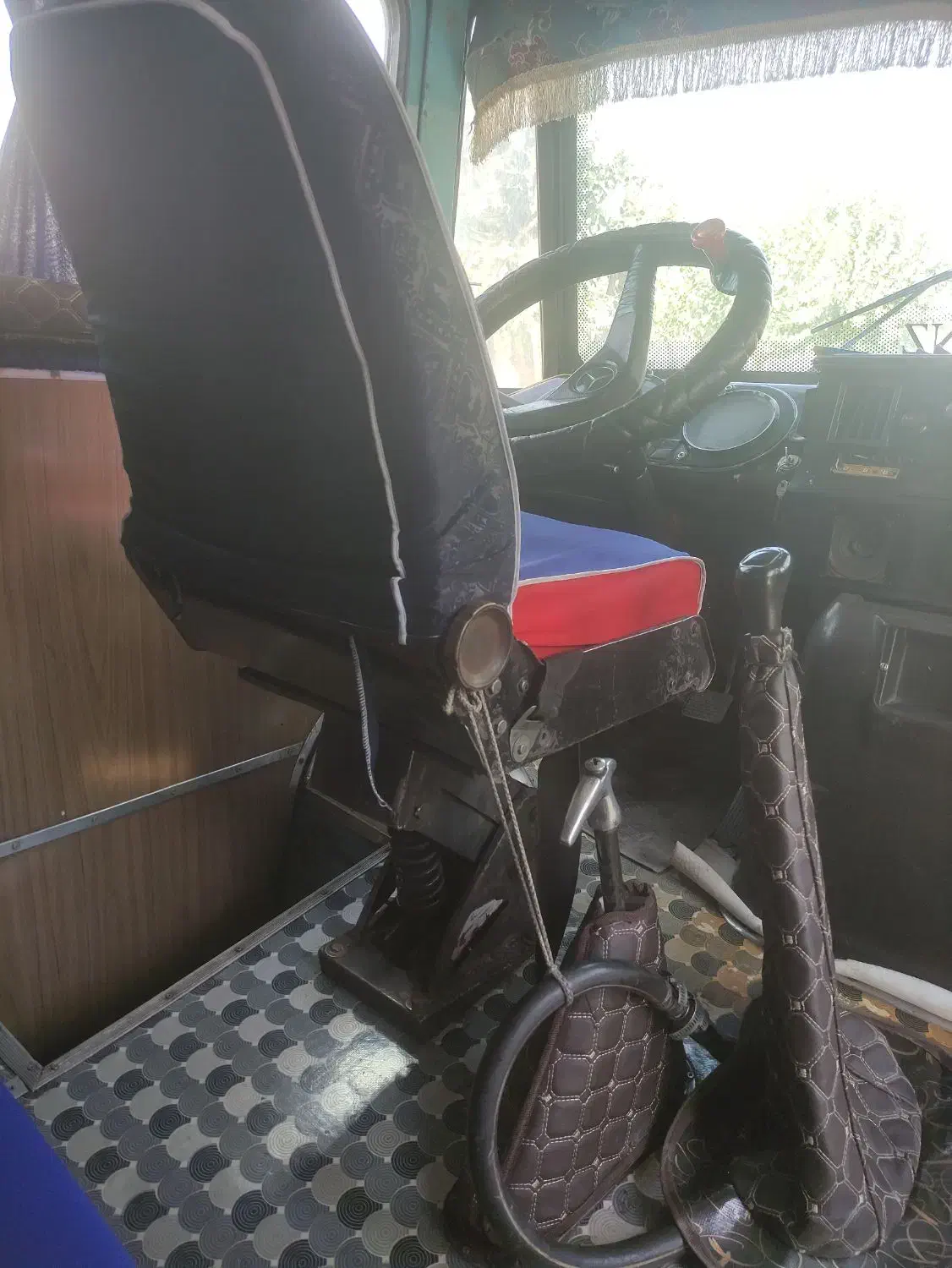 مینی بوس بنز ۲۱ نفره|خودرو سنگین|مبارکه, |دیوار