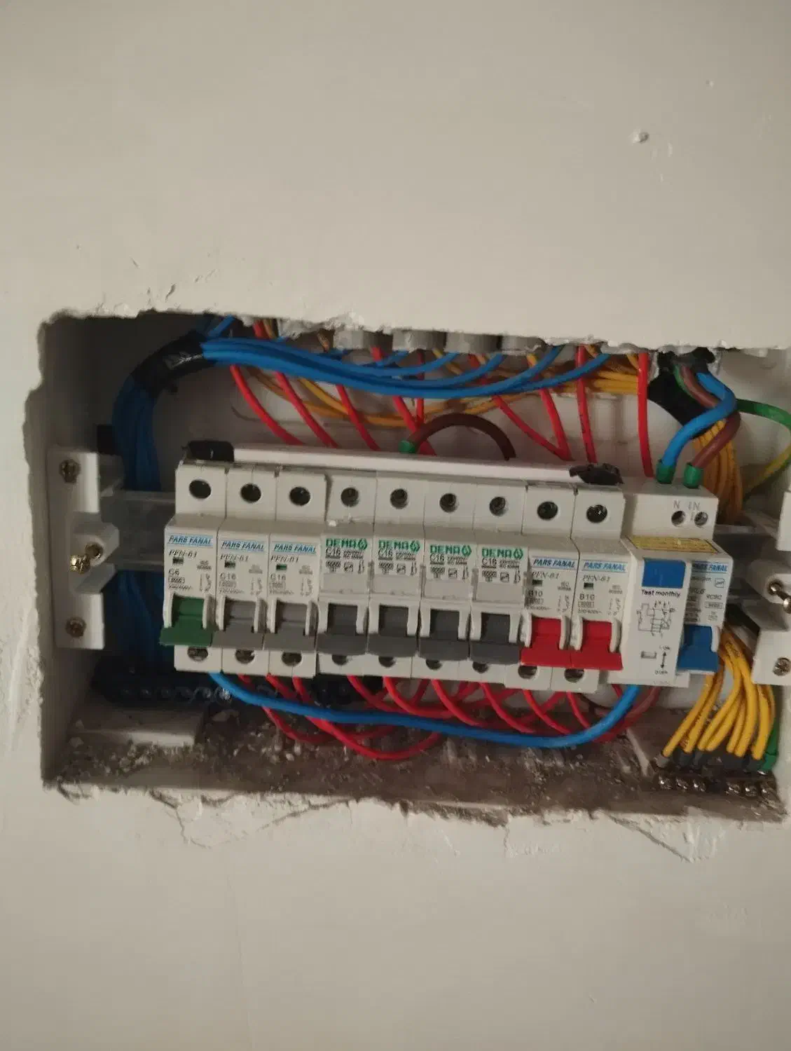 برقکار ساختمان|خدمات پیشه و مهارت|ملارد, |دیوار