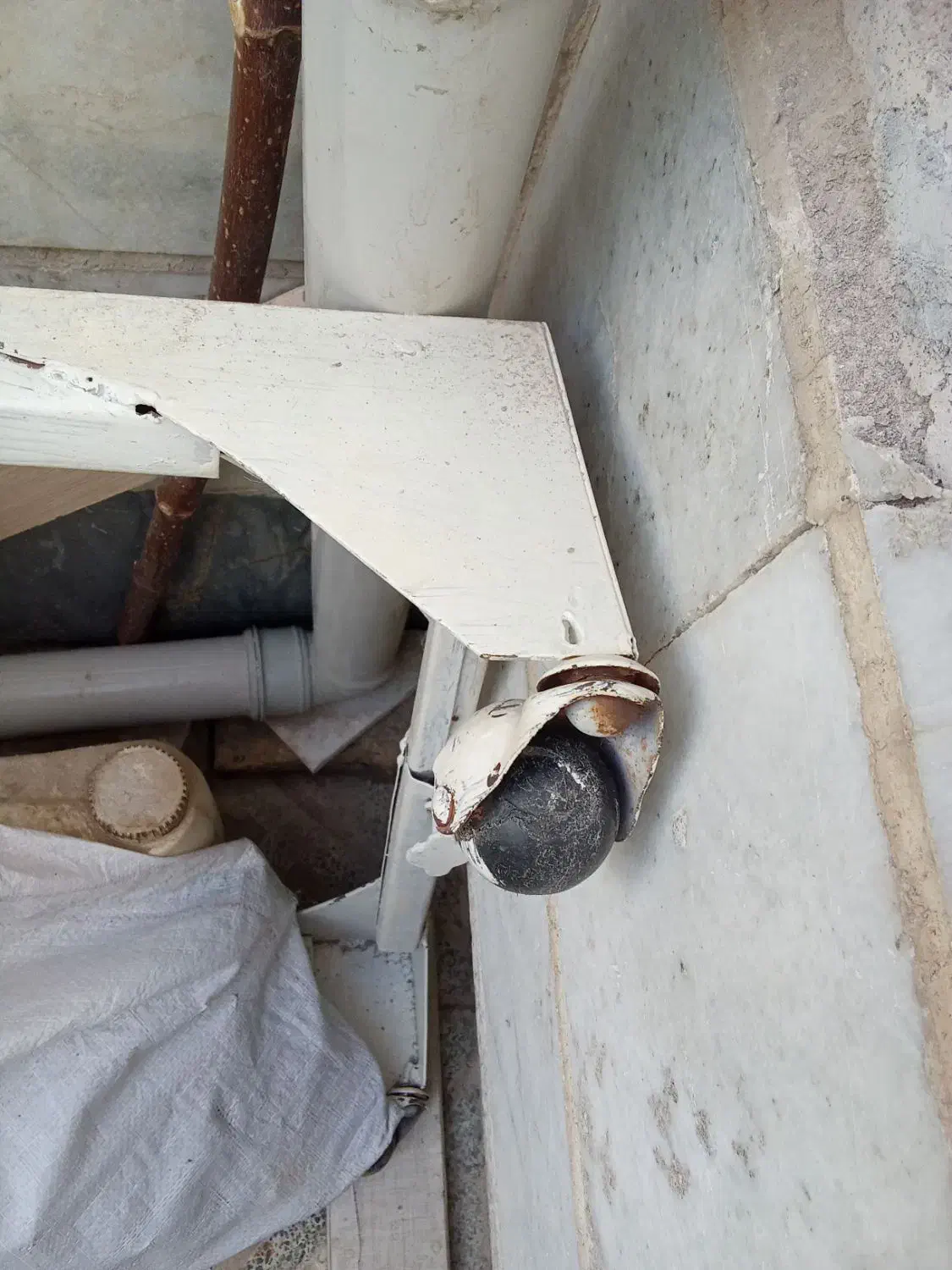 پایه زیریخچال|آب‌چکان و نظم‌دهنده ظروف|زنجان, |دیوار