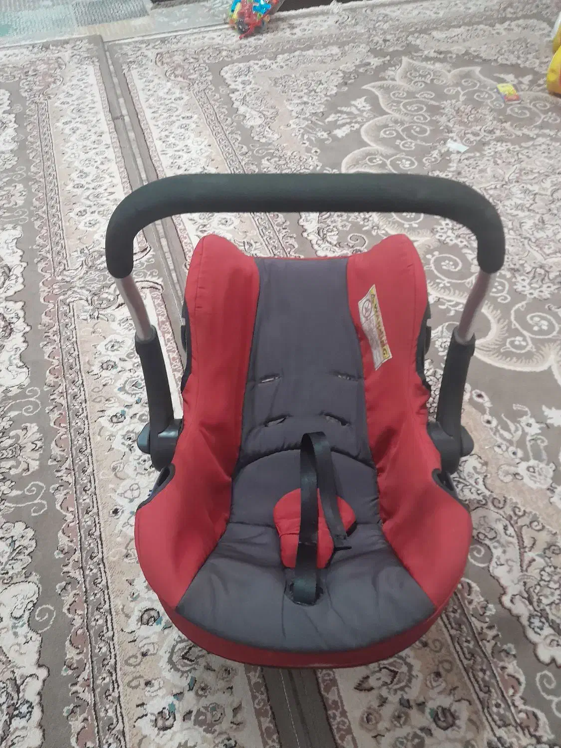 کریر|کالسکه و لوازم جانبی|رشت, انصاری|دیوار