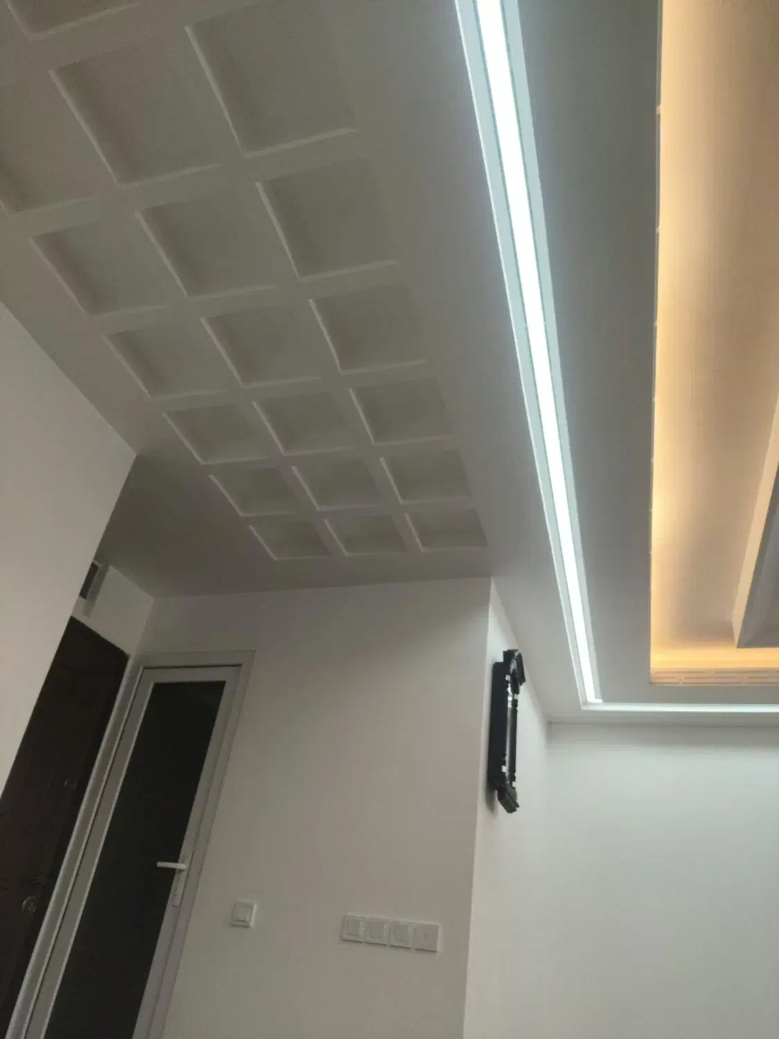 گچکاری انواع ابزار طرح نورمخفی نورپردازی لاین نوری|خدمات پیشه و مهارت|جم, |دیوار