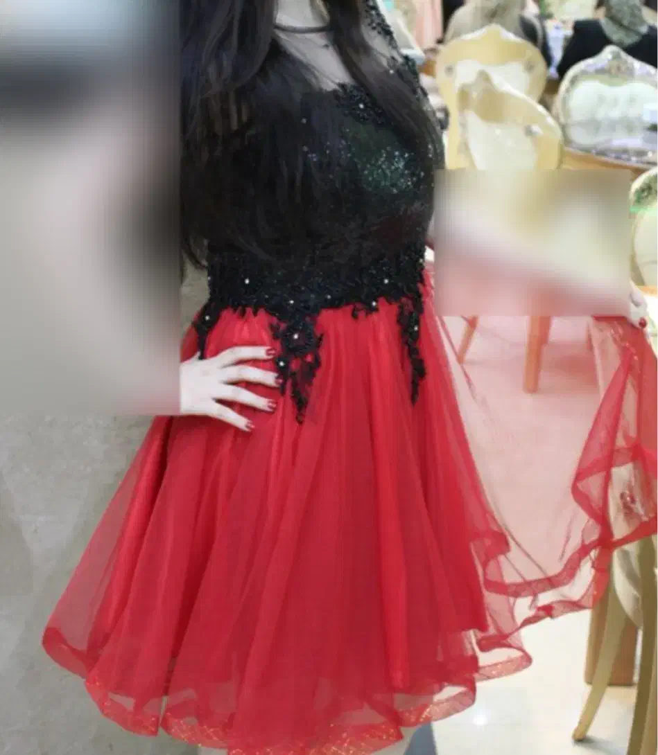 لباس مجلسی|لباس|لاهیجان, شیخ زاهد|دیوار