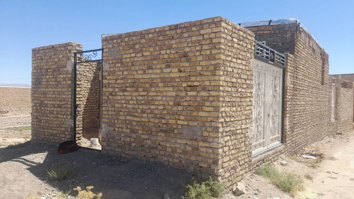 خانه نیمه ساز ده پایین|فروش خانه و ویلا|تربت‌حیدریه, ده پائین|دیوار