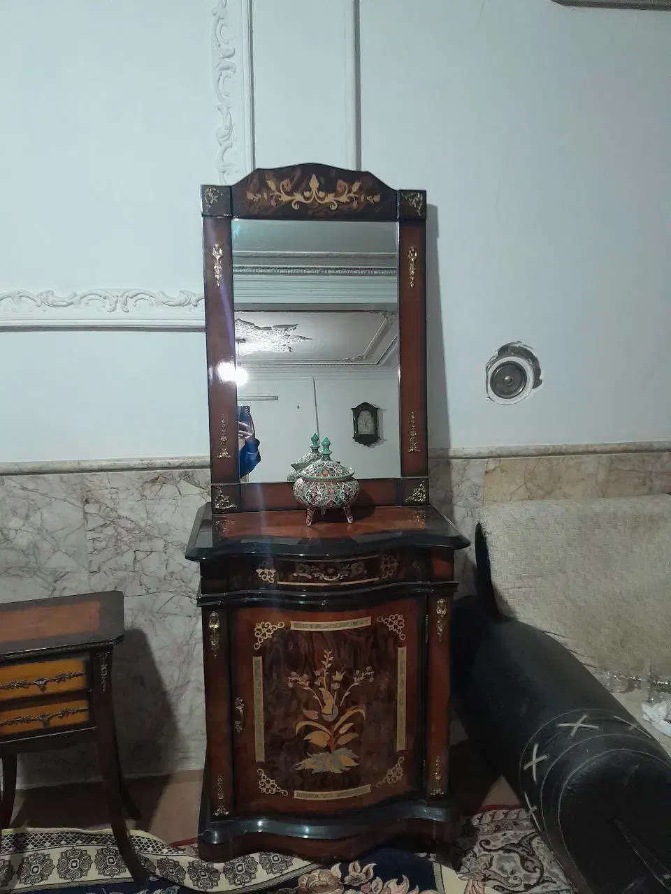 آینه کنسول|بوفه، ویترین، کنسول|گلبهار, شهر جدید گلبهار|دیوار