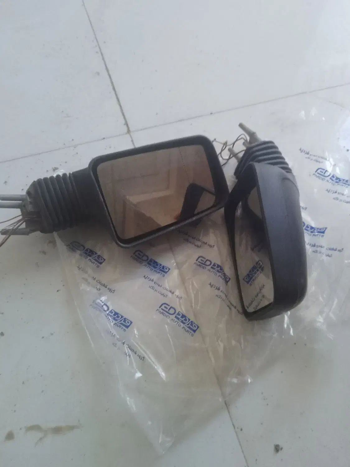 آینه بغل پژو طرح قدیم|قطعات یدکی و لوازم جانبی|کهنوج, |دیوار