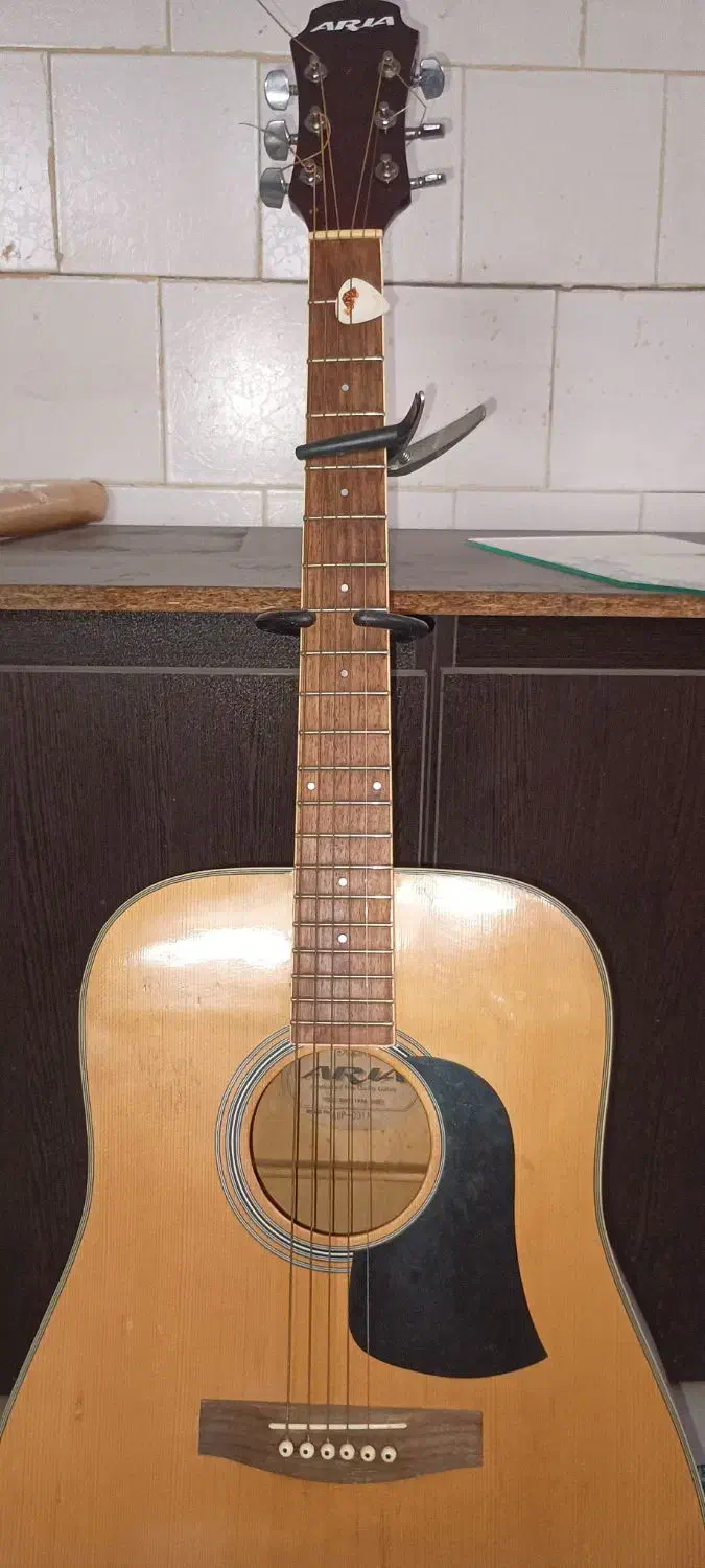 گیتار آکوستیک حرفه ای Aria AGP - 001N ساخت ژاپن|گیتار، بیس، امپلیفایر|شاهینشهر, خانه کارگر|دیوار