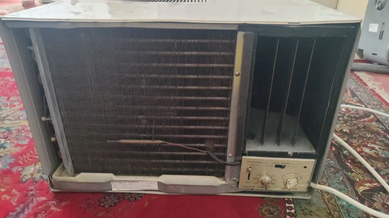 کولر پنجره ایی موتور بزرگ سالم|کولر گازی و فنکوئل|جیرفت, |دیوار