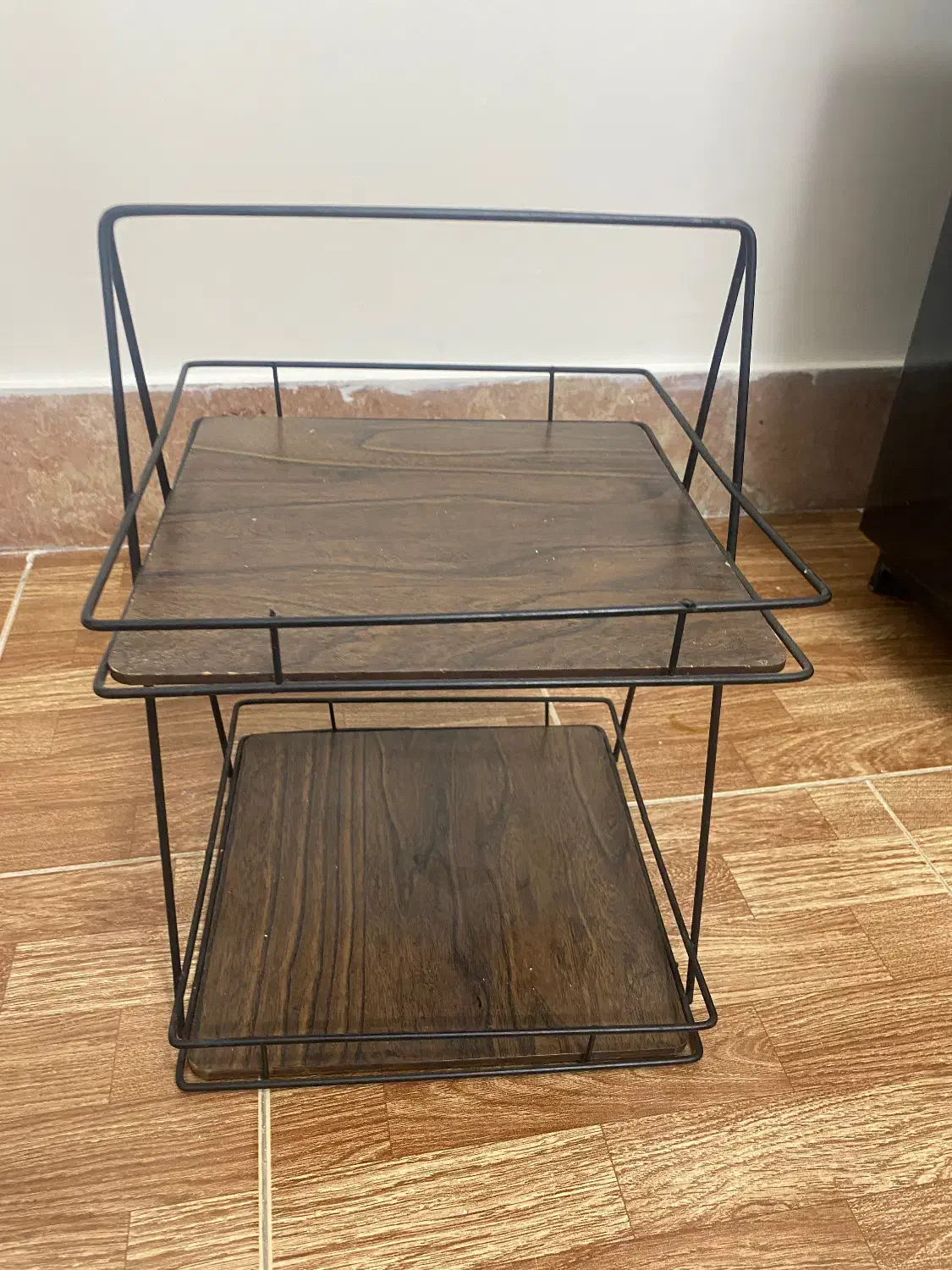 استند دو طبقه کف چوبی|آب‌چکان و نظم‌دهنده ظروف|بروجرد, |دیوار