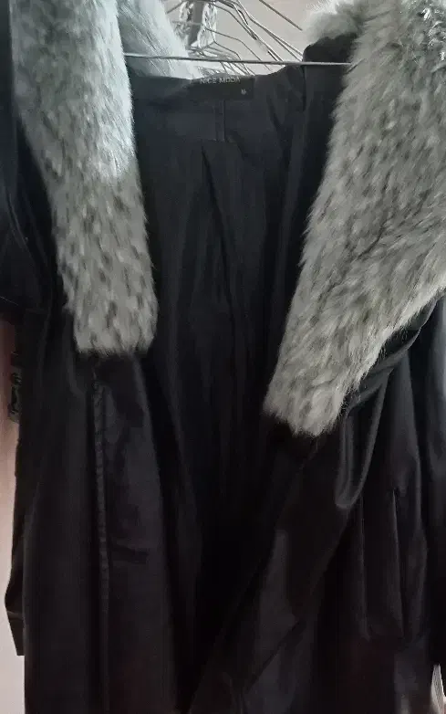 پالتو تمام چرم و خز دار|لباس|سبزوار, توحیدشهر|دیوار