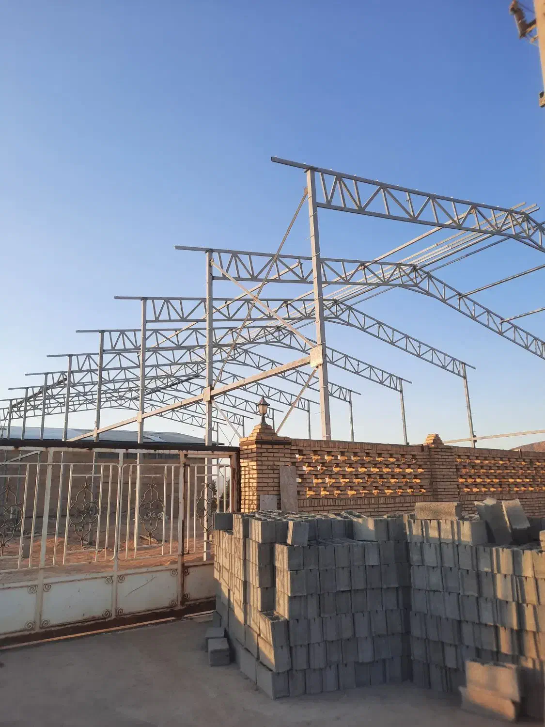 نیرو کار جوشکار|استخدام معماری، عمران و ساختمانی|آباده, |دیوار