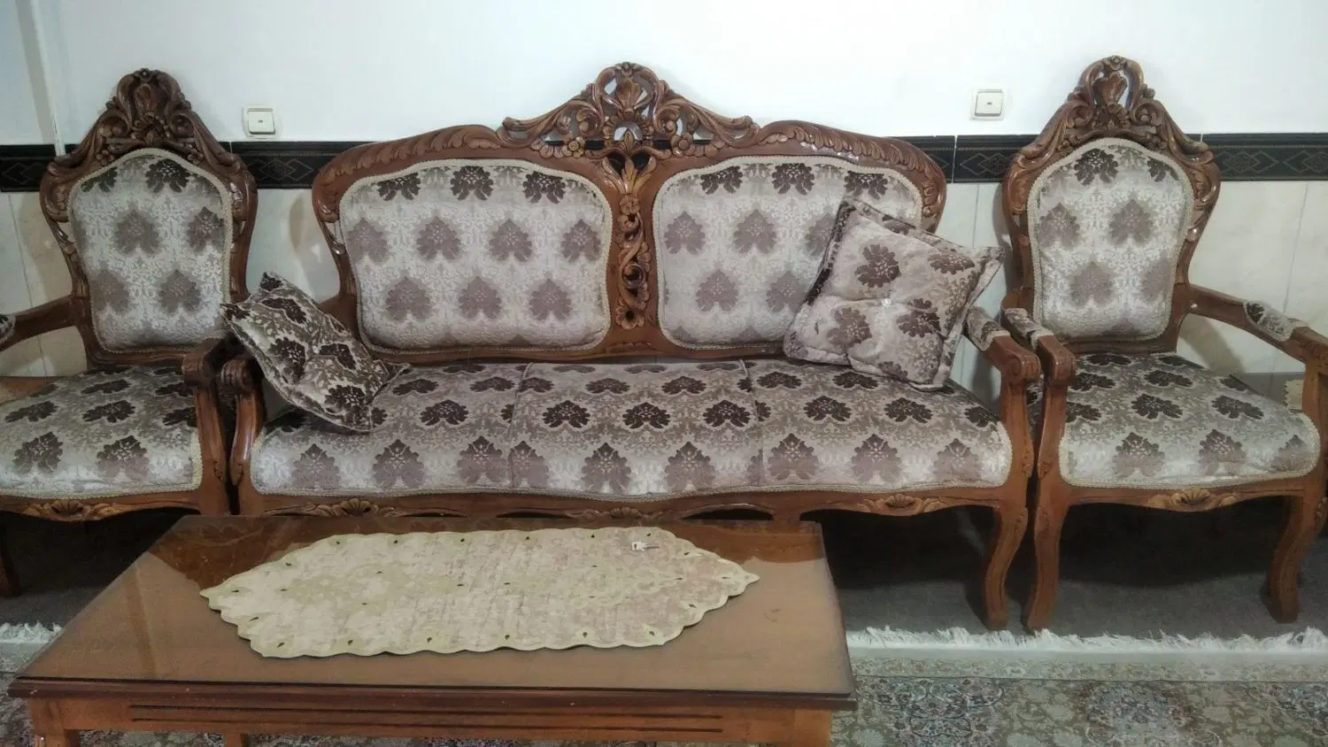 مبل|مبلمان خانگی و میز عسلی|همدان, |دیوار