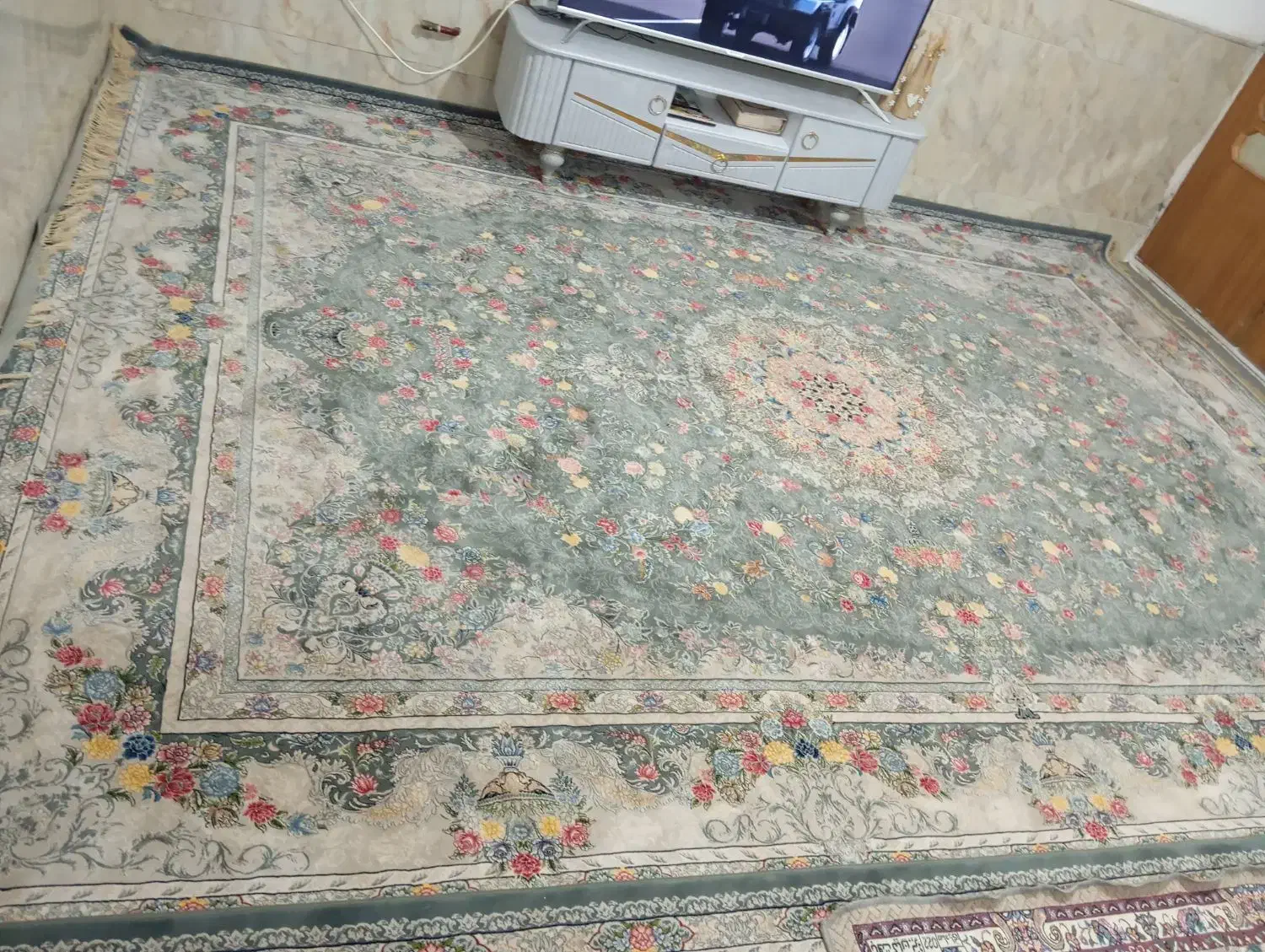 یک عدد فرش فیله ای|فرش|میان جلگه, |دیوار