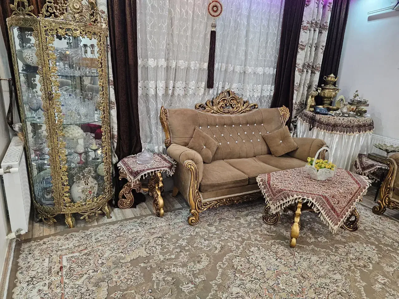 مبل هفت نفره ، میز جلو مبلی و عسلی|مبلمان خانگی و میز عسلی|ری, شهید بهشتی|دیوار