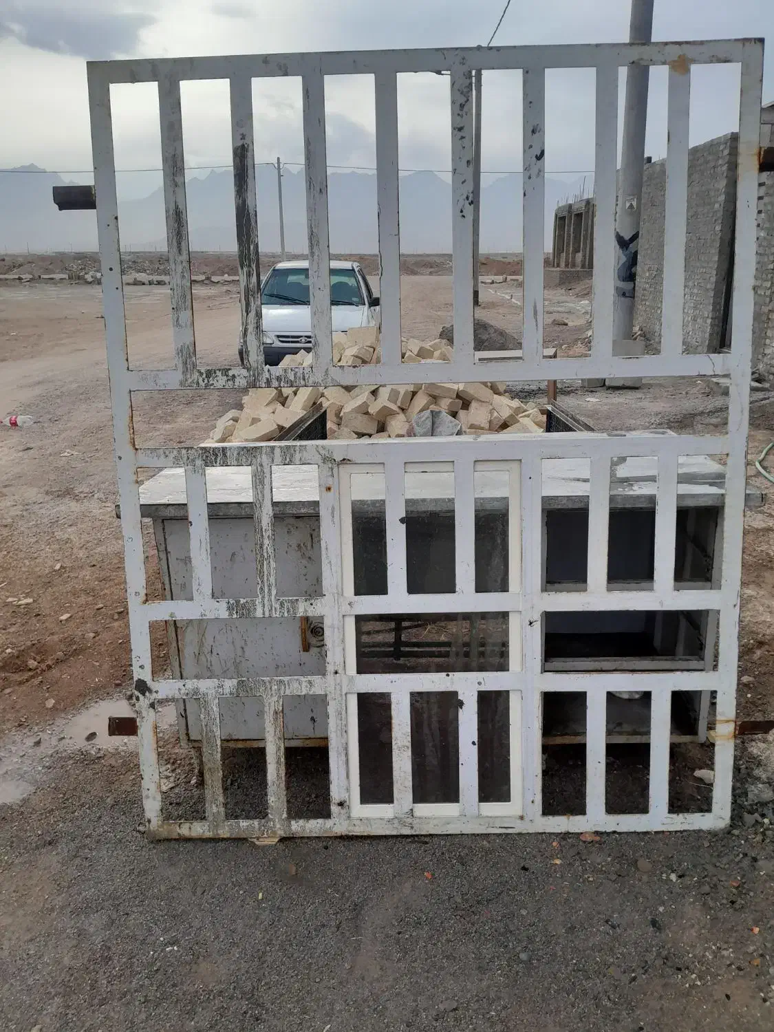 درب پنجره باربند وانت تانک|مصالح و تجهیزات ساختمان|یزد, |دیوار