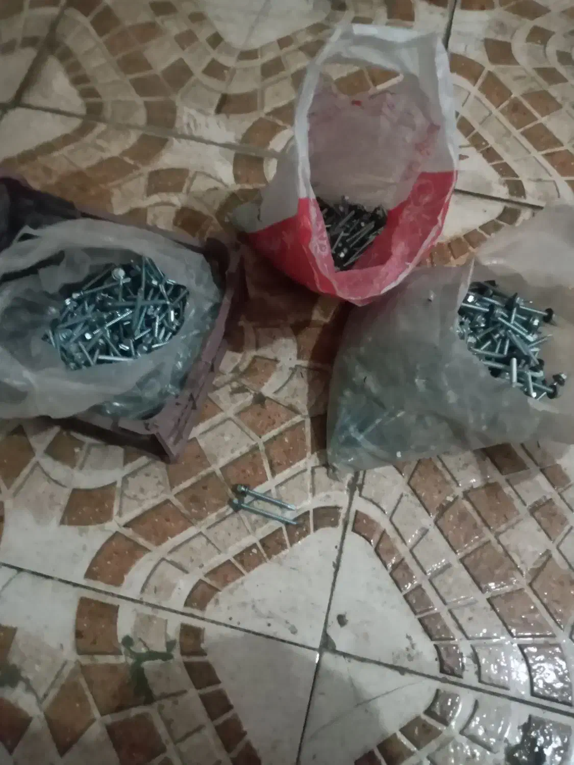 فر وشی|مصالح و تجهیزات ساختمان|ساوه, |دیوار