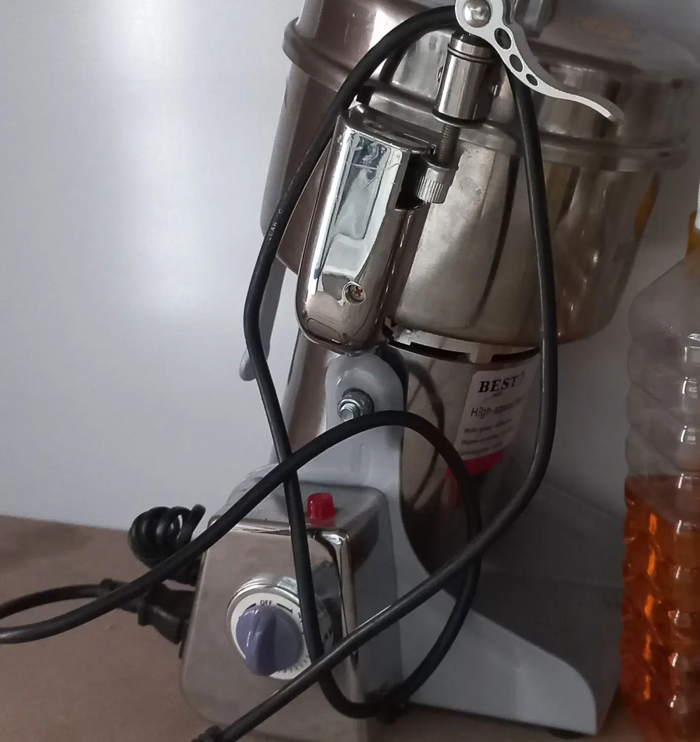 آسیاب عطاری|خردکن، آسیاب، غذاساز|دره شهر, |دیوار