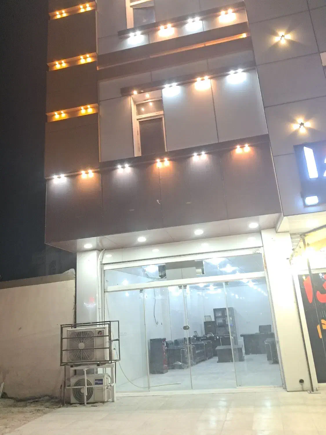 یه دهنه مغازه بلوارپارسیان اجاره میدهیم|اجارهٔ مغازه و غرفه|گله دار, |دیوار