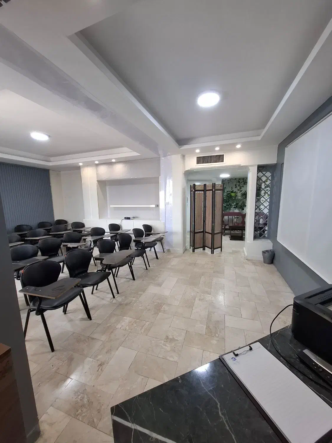 اجاره فضای آموزشی|اجارهٔ کوتاهمدت دفتر کار و فضای آموزشی|مشهد, آبکوه|دیوار