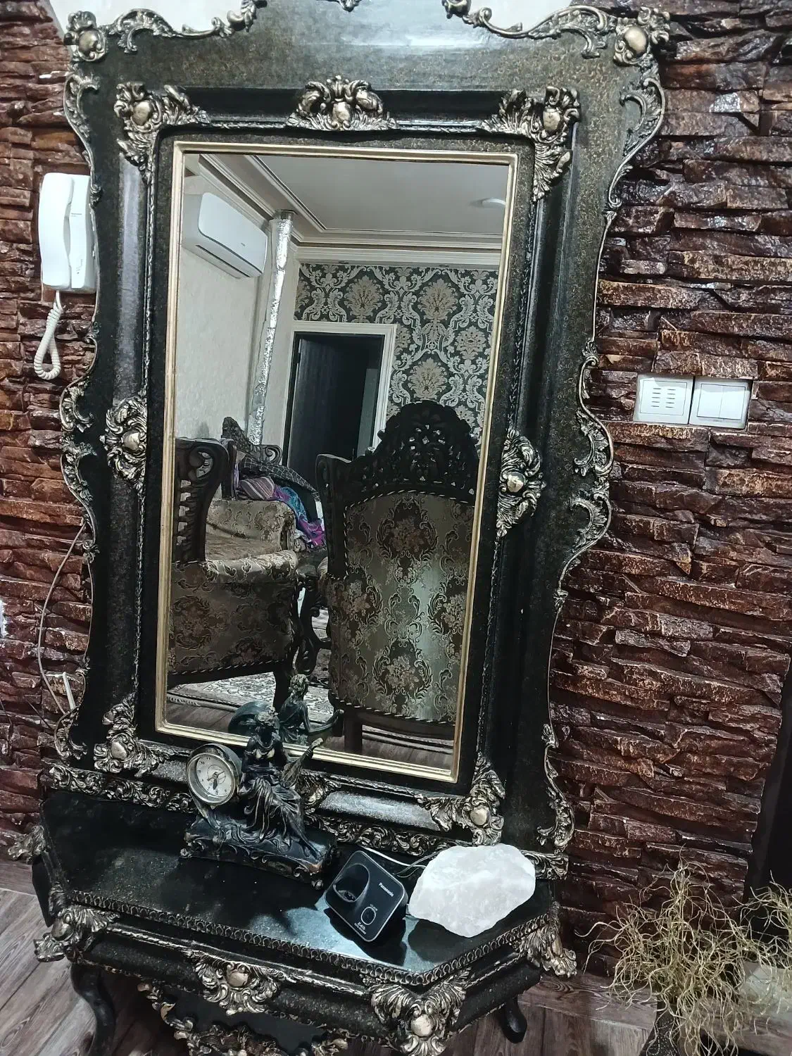 میز و آینه|بوفه، ویترین، کنسول|بروجرد, |دیوار