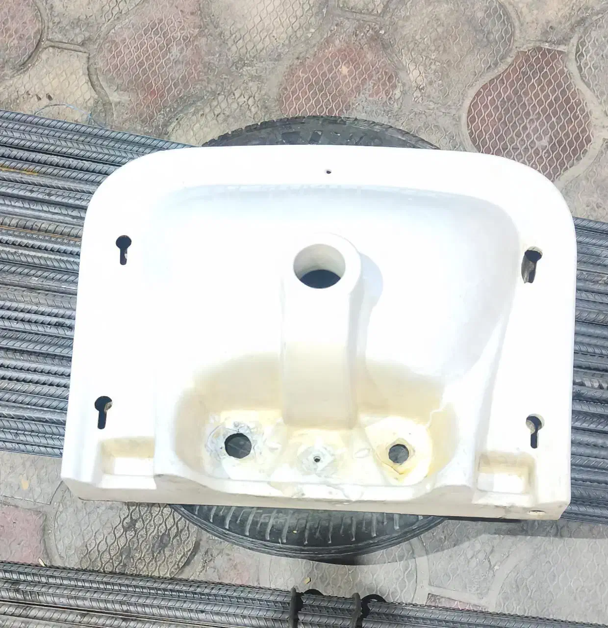 سنگ روشویی دو عدد در حد نو.|لوازم سرویس بهداشتی|شیراز, کوشک میدان|دیوار