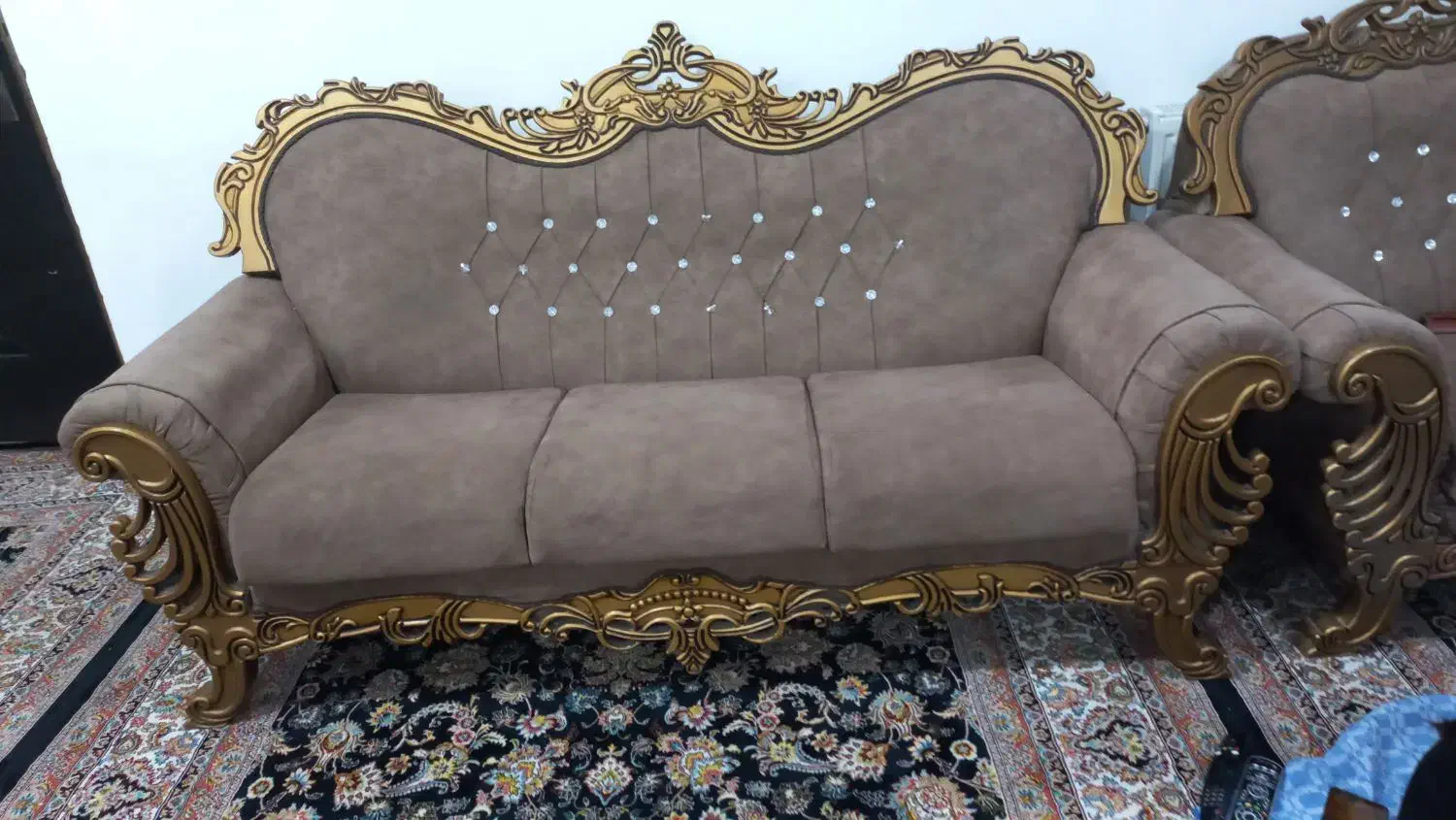 مبل 7 نفره سالم و بدون نشستگی|مبلمان خانگی و میز عسلی|جوانرود, |دیوار