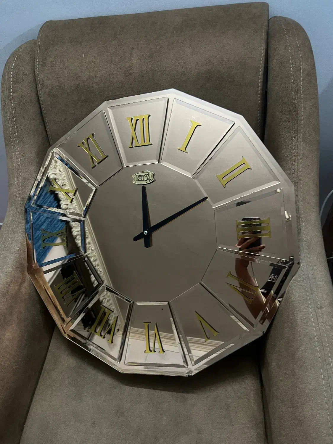 ساعت|ساعت دیواری و تزئینی|ساری, |دیوار