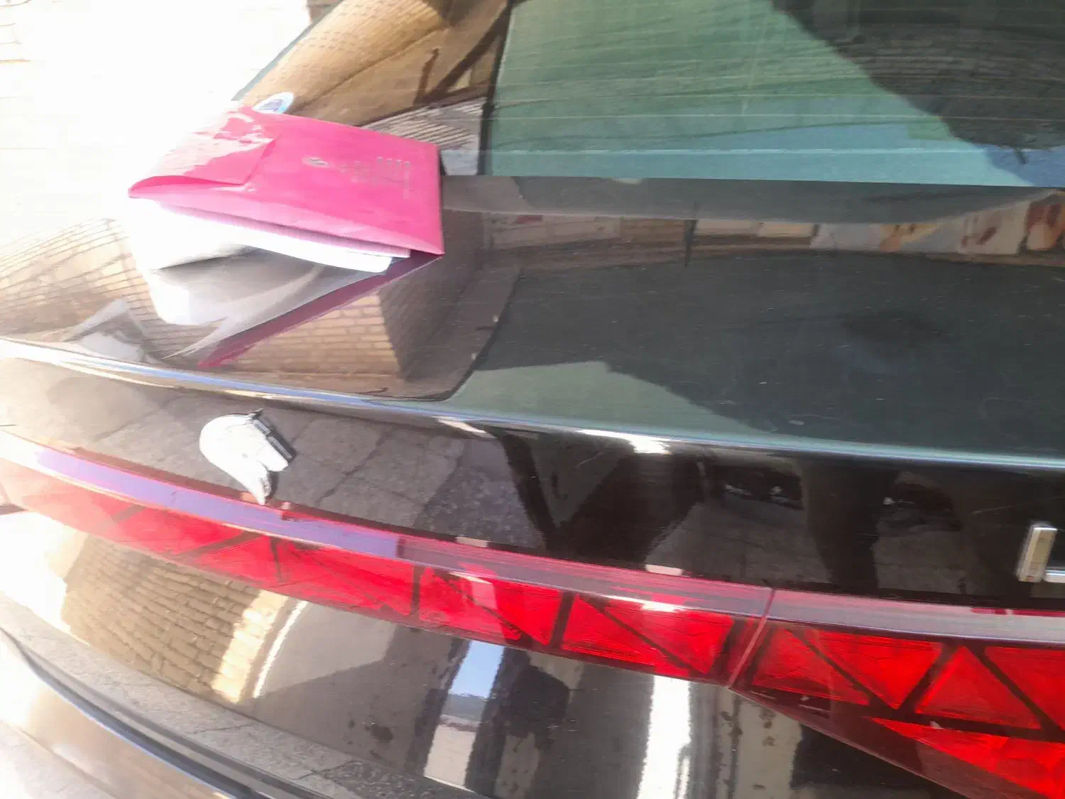 فروش یا تعویض چراغ خطر عقب تارا|قطعات یدکی و لوازم جانبی|اهواز, فاز ۱ پادادشهر|دیوار