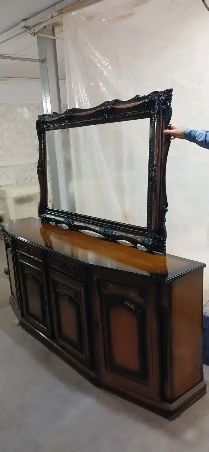 رنگ کاری مبل وسرویس خواب وکنسول ودرب های چوبی منزل|خدمات پیشه و مهارت|کرج, اصفهانی‌ها|دیوار