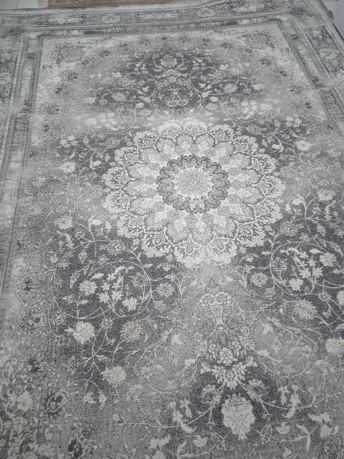 دوتا روفرشی بایک گلیم شش متری درحدنو|فرش|کوهدشت, |دیوار