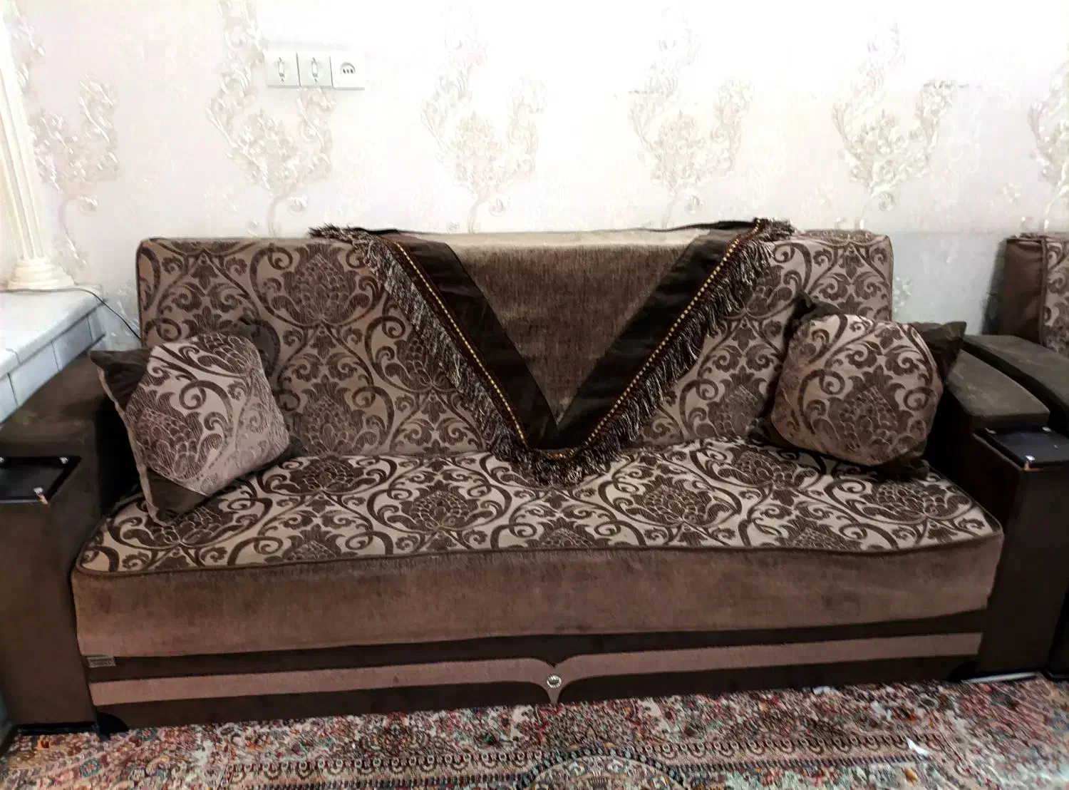 مبل راحتی 8 نفره تخت شو  باکس دار  با دو عدد میز|مبلمان خانگی و میز عسلی|قم, انصار‌الحسین|دیوار