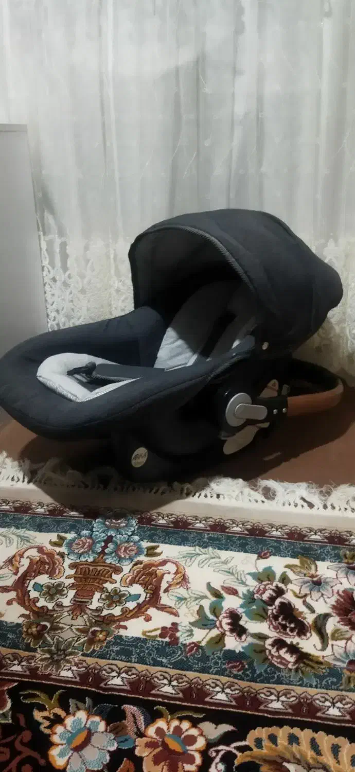 کرییر نوکار نکرده برند ارکا ملورین|کالسکه و لوازم جانبی|کلاله, |دیوار