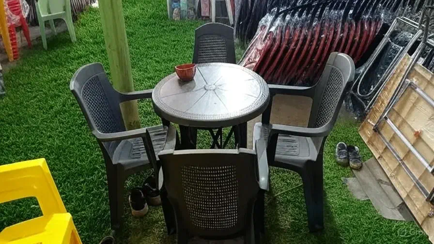 صندلی پلاستیکی طرح مربعی کد 550|میز و صندلی غذاخوری|اندیمشک, |دیوار