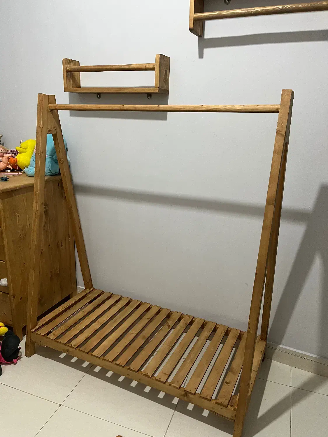 رگال لباس چوبی|جاکفشی، کمد، دراور|رشت, فلسطین|دیوار